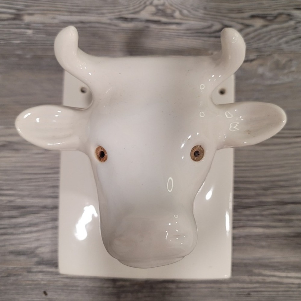 Vintage Cow Head Wall Mount, Ceramic with Glass Eyes, Great Condition